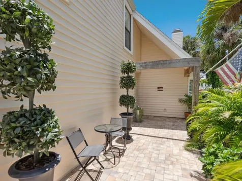 3648 Beneva Oaks Boulevard Sarasota FL 34238
