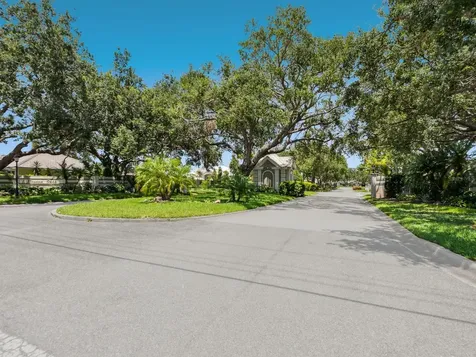 3648 Beneva Oaks Boulevard Sarasota FL 34238