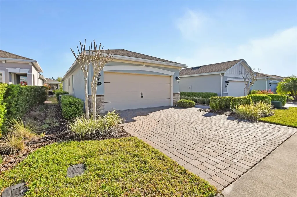1079 Lincolnshire Drive Deland FL 32724