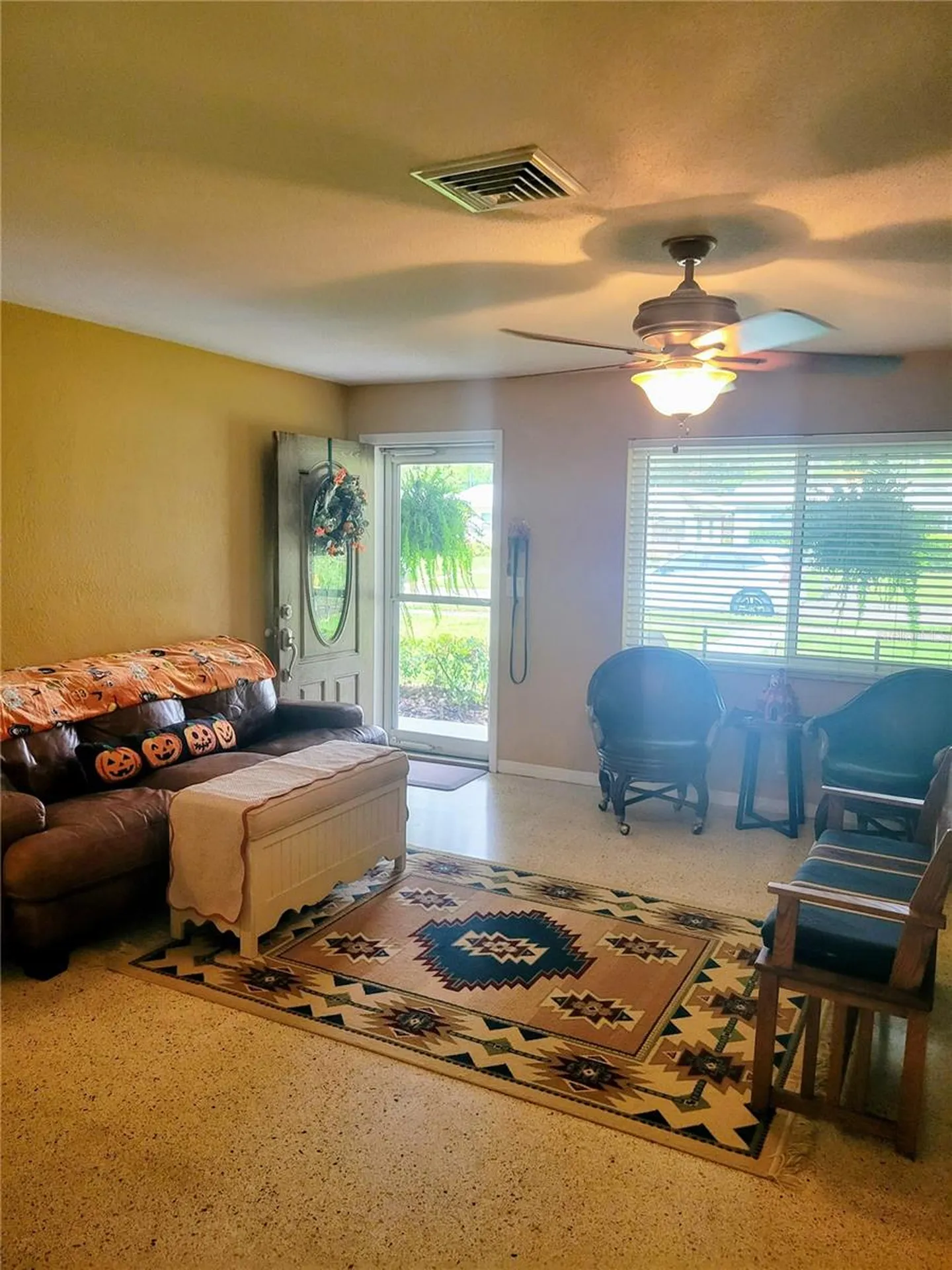 4976 12th Avenue N St Petersburg FL 33710