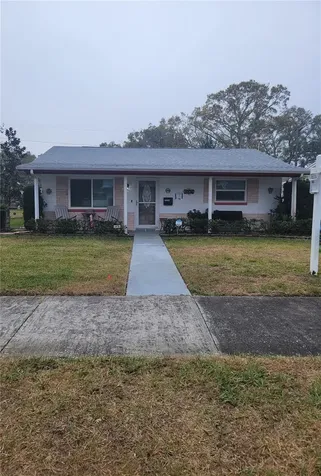 4976 12th Avenue N St Petersburg FL 33710