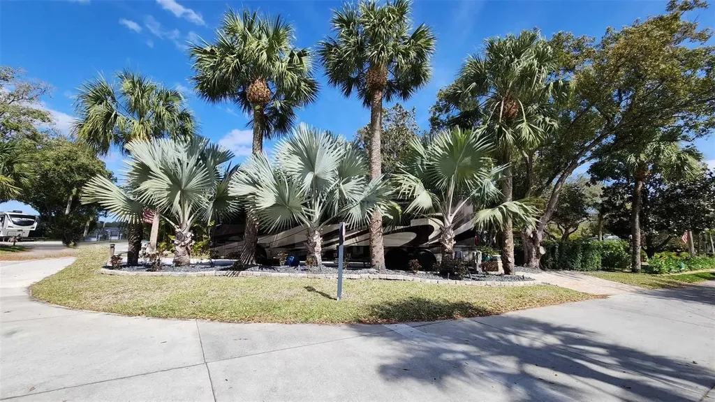 140 Appaloosa Trail River Ranch FL 33867