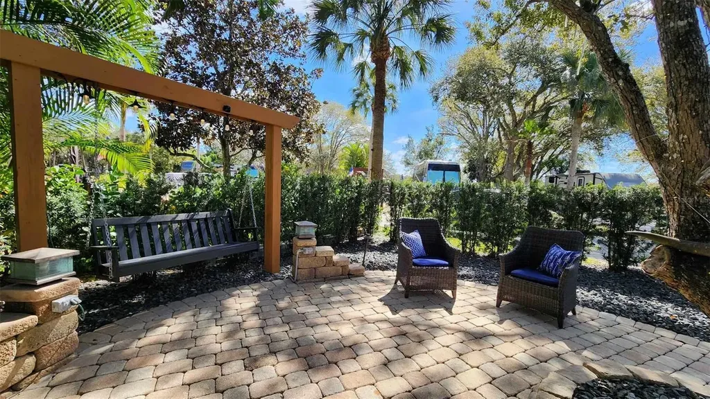 140 Appaloosa Trail River Ranch FL 33867