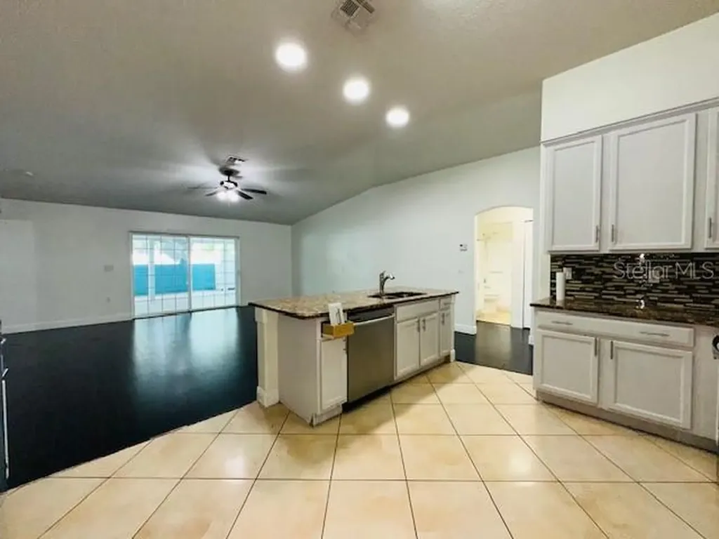 639 Mesilla Drive Kissimmee FL 34758