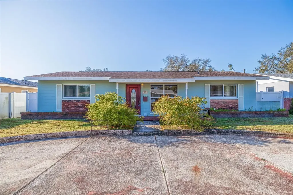 934 41st Avenue NE St Petersburg FL 33703