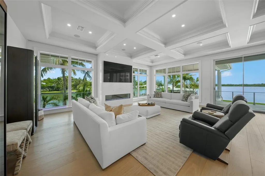 612 Juan Anasco Drive Longboat Key FL 34228