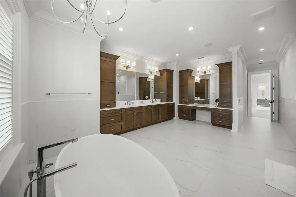 612 Juan Anasco Drive Longboat Key FL 34228