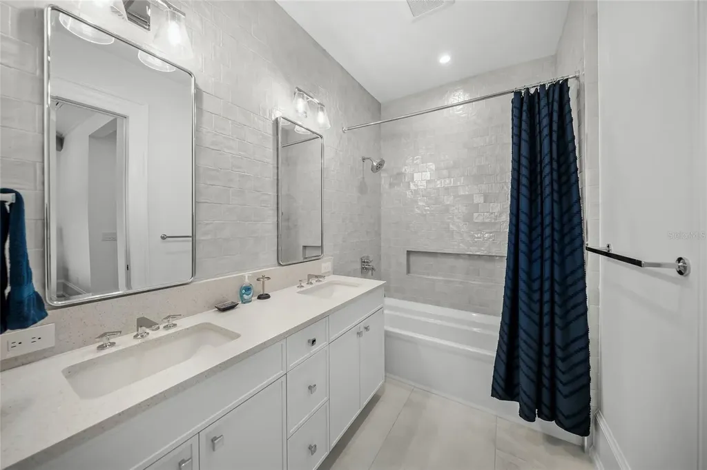 612 Juan Anasco Drive Longboat Key FL 34228