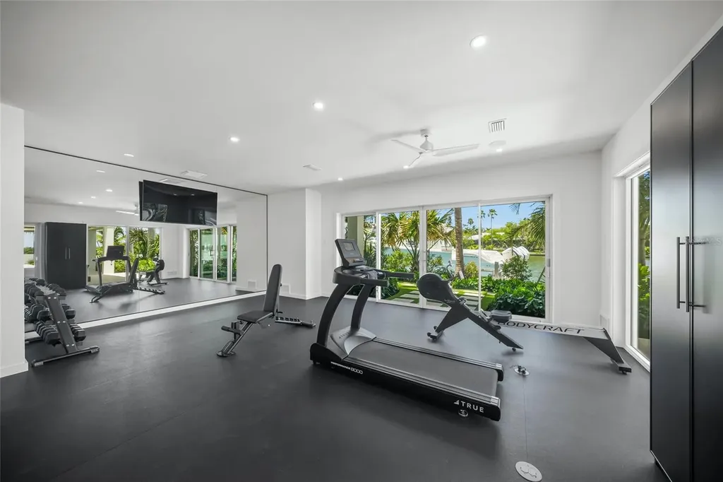 612 Juan Anasco Drive Longboat Key FL 34228