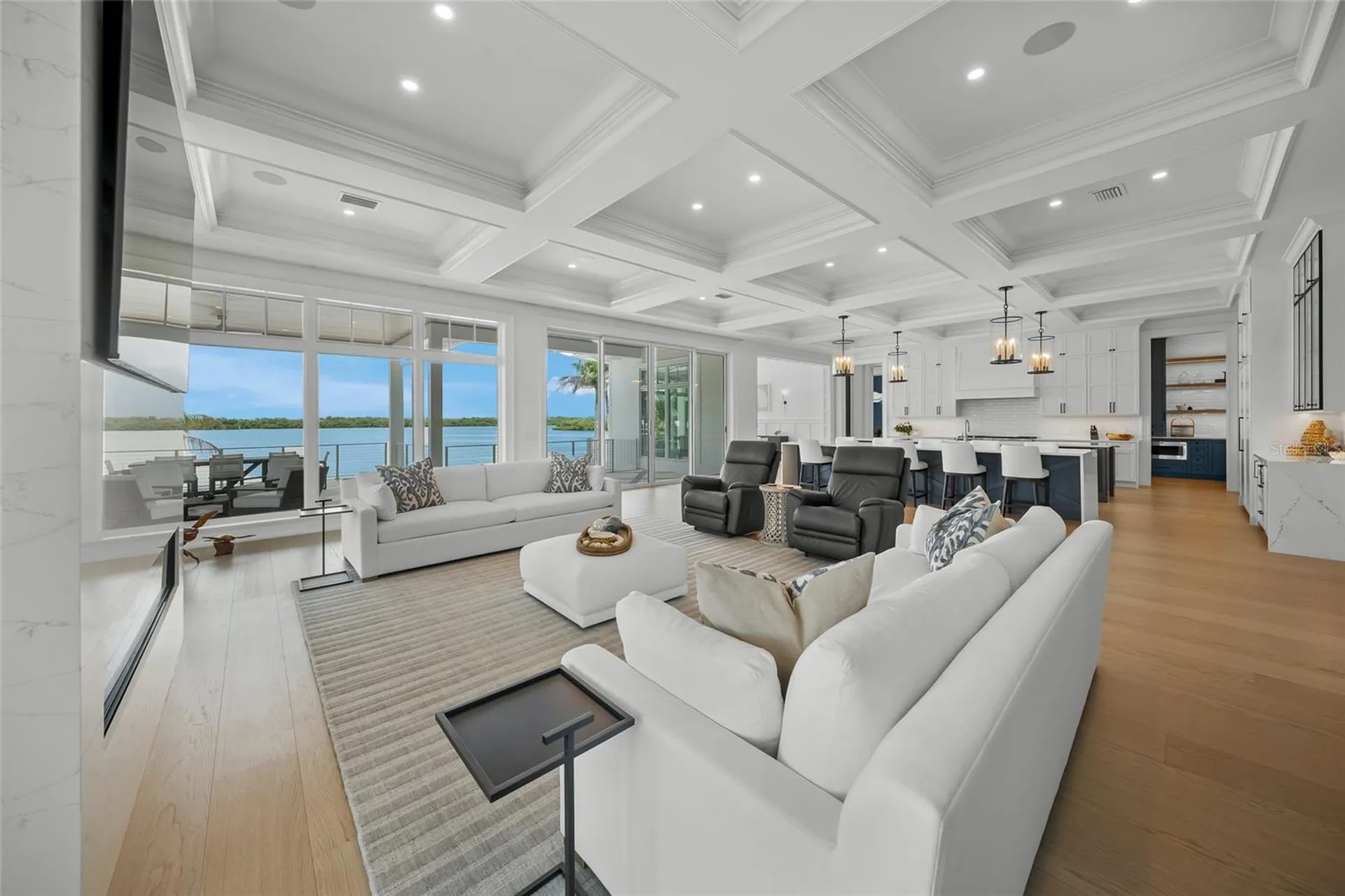 612 Juan Anasco Drive Longboat Key FL 34228