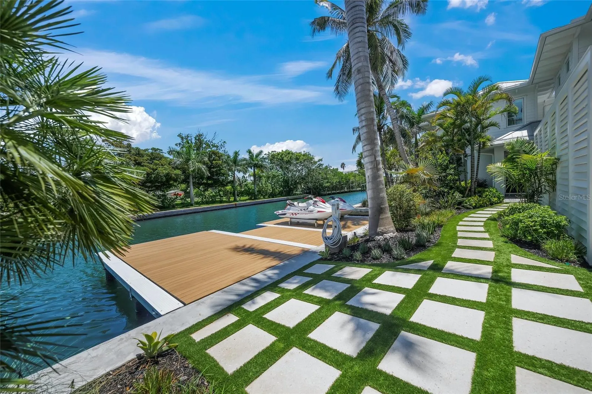 612 Juan Anasco Drive Longboat Key FL 34228