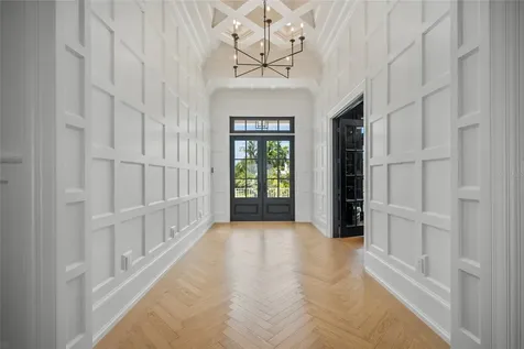 612 Juan Anasco Drive Longboat Key FL 34228