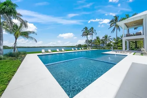 612 Juan Anasco Drive Longboat Key FL 34228