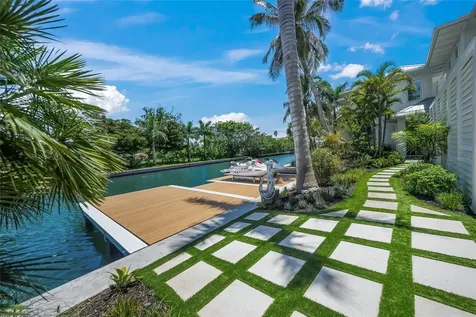 612 Juan Anasco Drive Longboat Key FL 34228