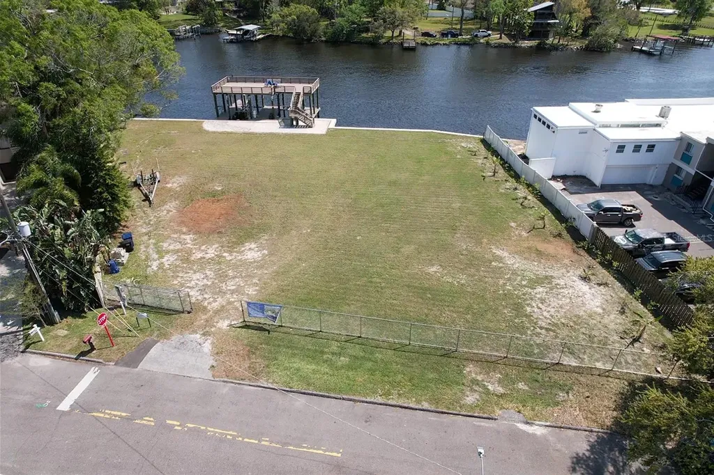 4033 N River View Avenue Tampa FL 33607