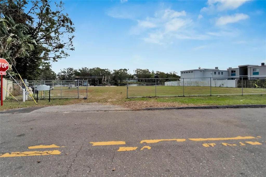 4033 N River View Avenue Tampa FL 33607