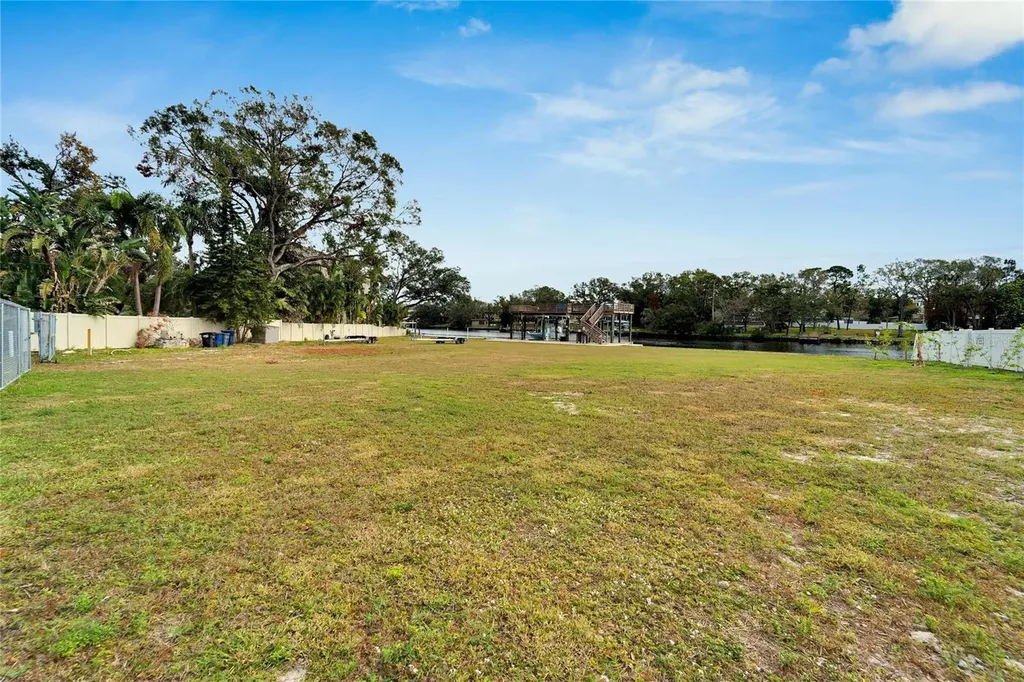 4033 N River View Avenue Tampa FL 33607