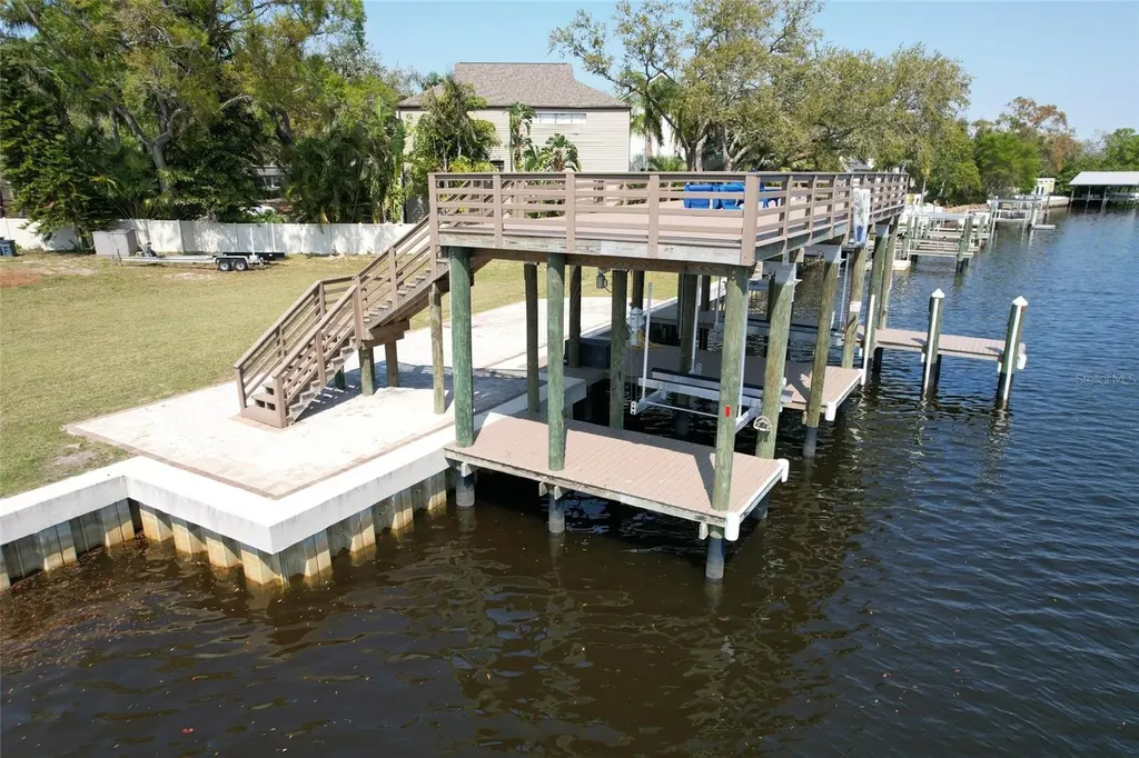 4033 N River View Avenue Tampa FL 33607