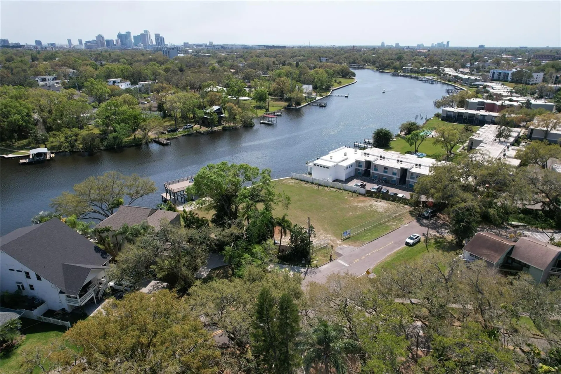 4033 N River View Avenue Tampa FL 33607
