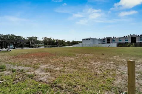 4033 N River View Avenue Tampa FL 33607