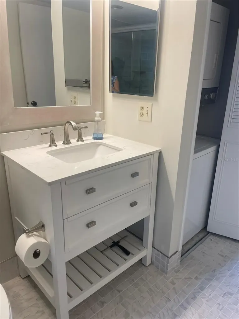 400 Island Way Clearwater Beach FL 33767