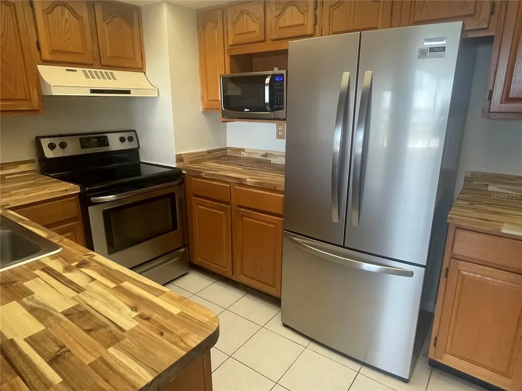 400 Island Way Clearwater Beach FL 33767