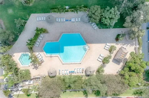 400 Island Way Clearwater Beach FL 33767