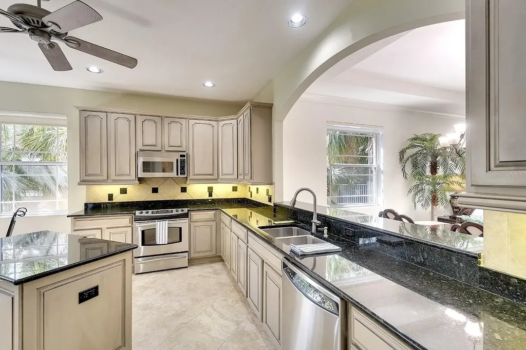 6512 Moorings Point Circle Lakewood Ranch FL 34202