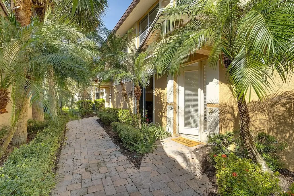 6512 Moorings Point Circle Lakewood Ranch FL 34202