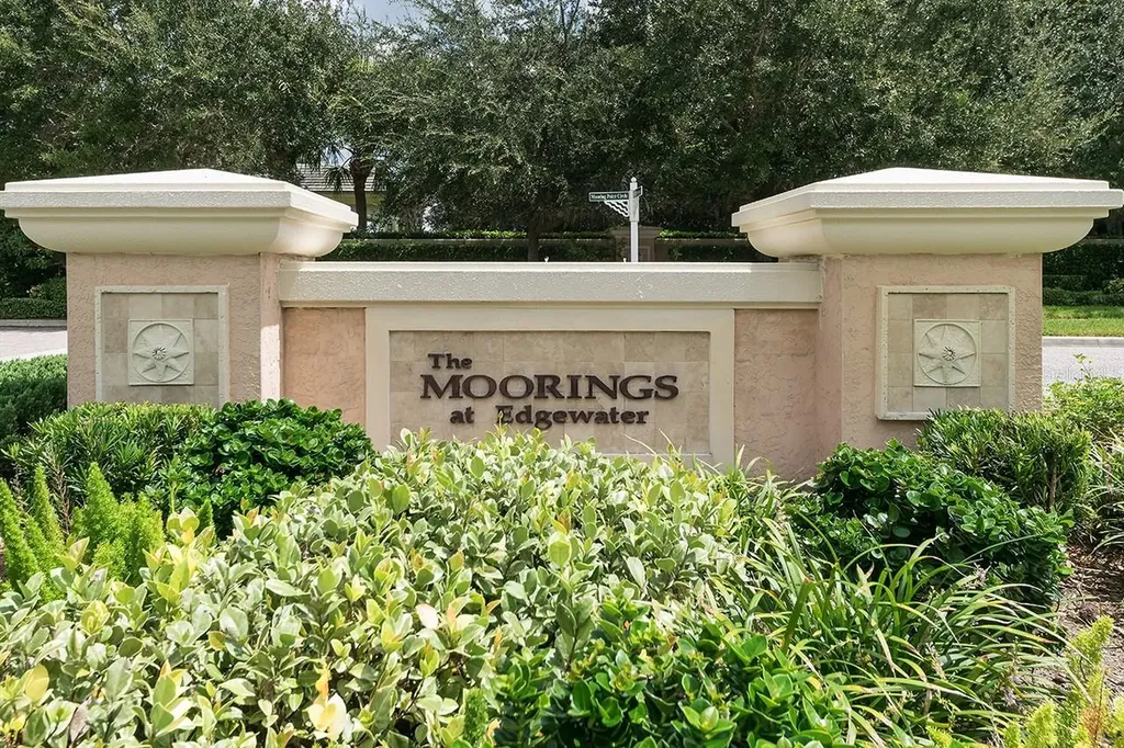 6512 Moorings Point Circle Lakewood Ranch FL 34202