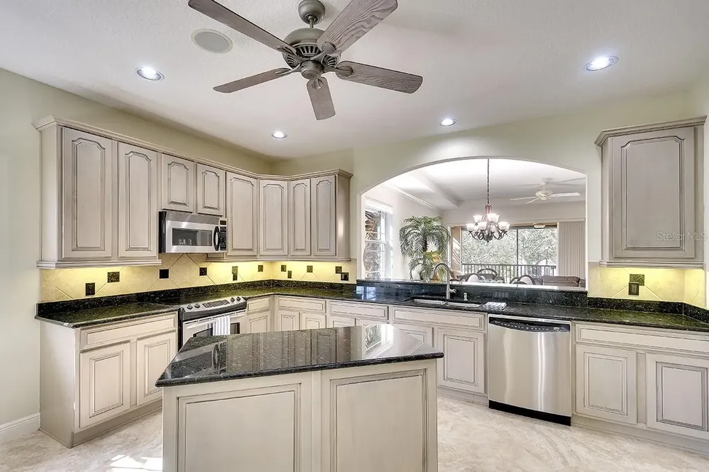 6512 Moorings Point Circle Lakewood Ranch FL 34202