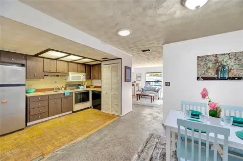 804 Papaya Drive Tampa FL 33619