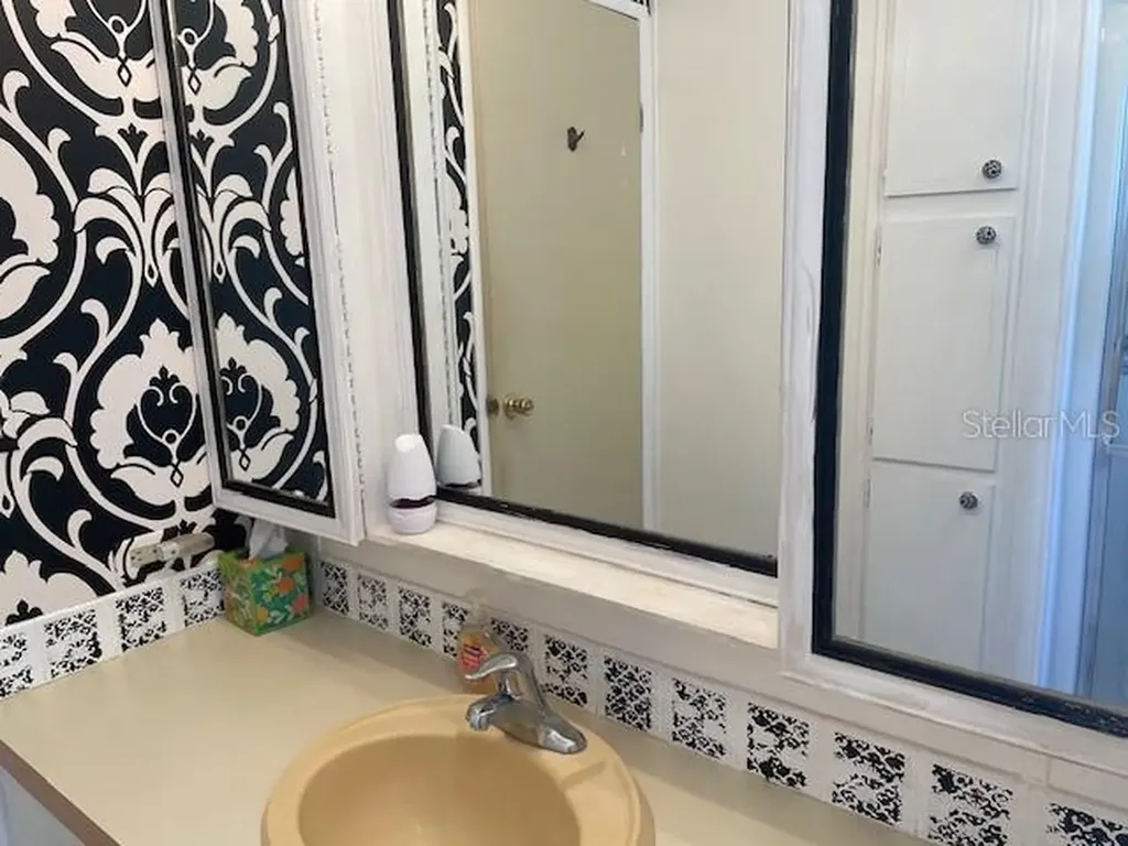 5707 45th Street E Bradenton FL 34203