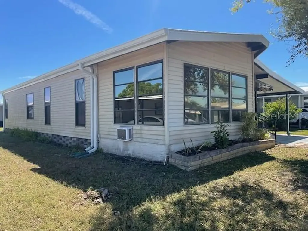 5707 45th Street E Bradenton FL 34203