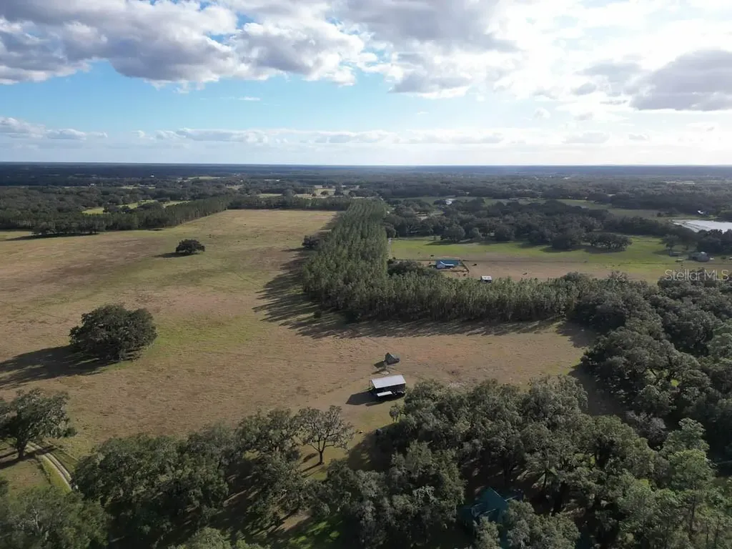 993 Cr 722 Webster FL 33597