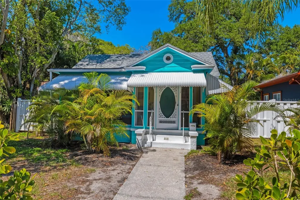 211 21st Avenue S St Petersburg FL 33705