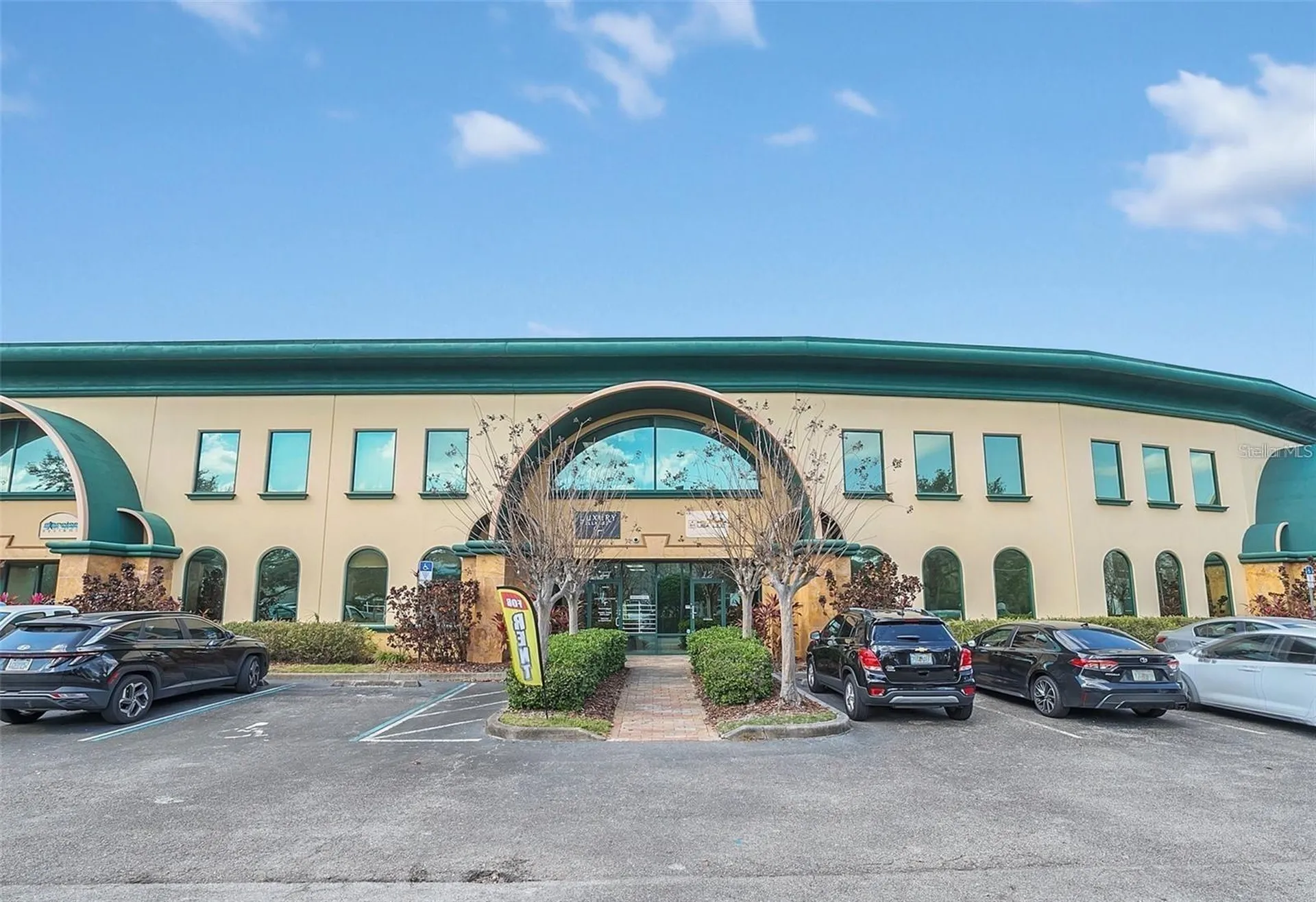 6881 Kingspointe Parkway Orlando FL 32819