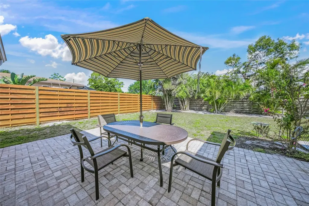 2427 Tulip Street Sarasota FL 34239