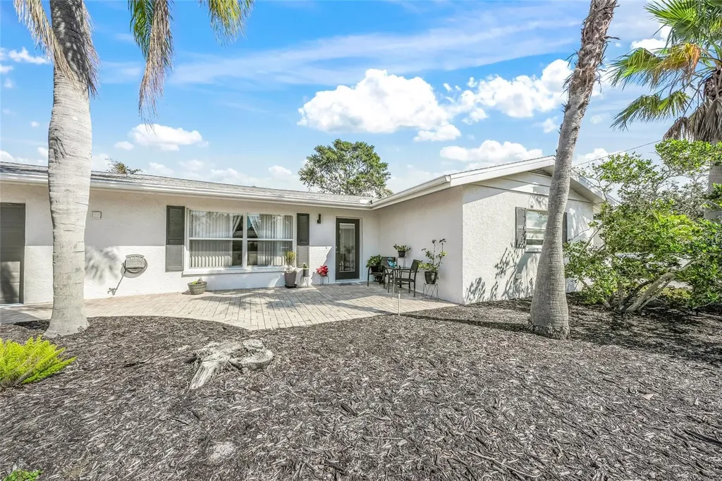 2427 Tulip Street Sarasota FL 34239