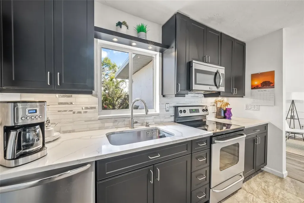 2427 Tulip Street Sarasota FL 34239