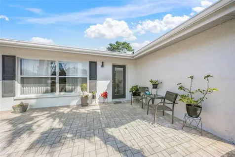 2427 Tulip Street Sarasota FL 34239