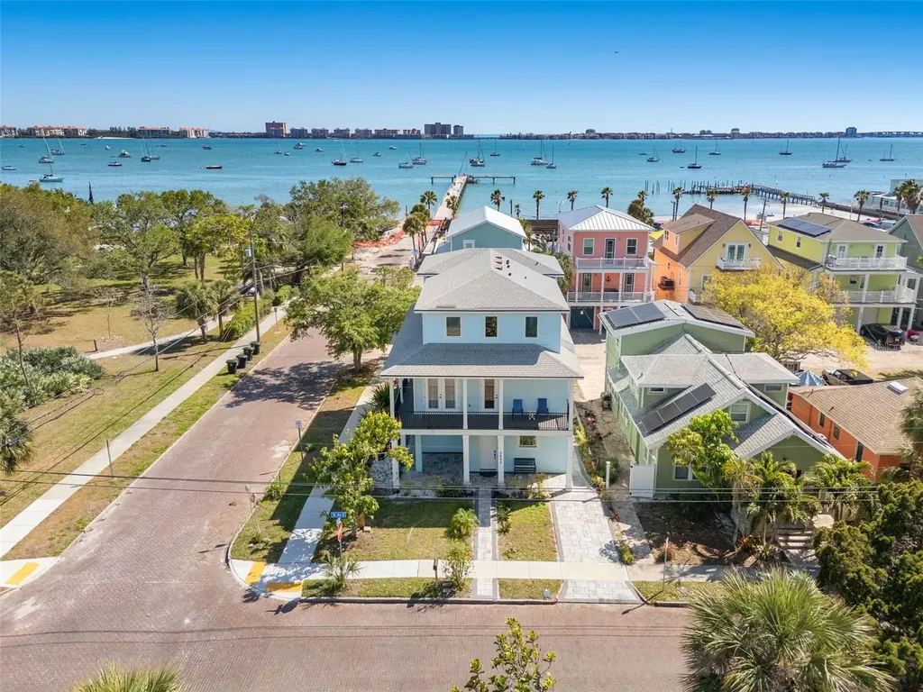 5402 31st Avenue S Gulfport FL 33707