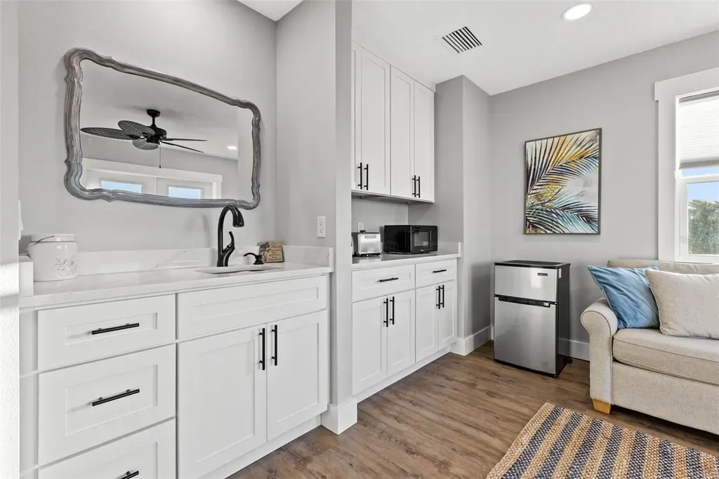 5402 31st Avenue S Gulfport FL 33707