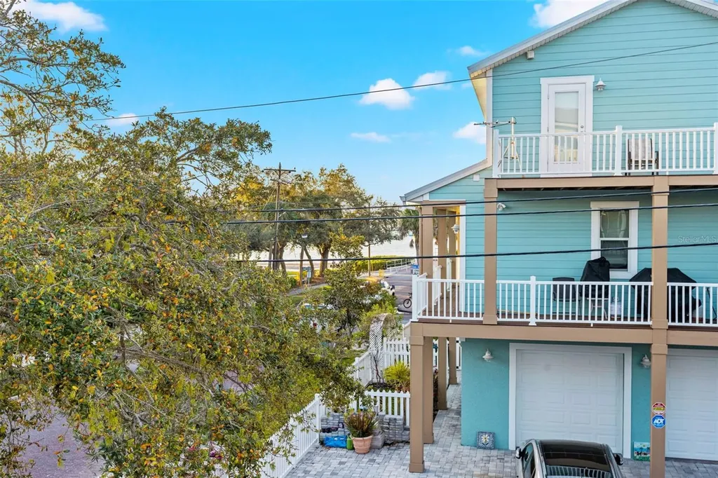 5402 31st Avenue S Gulfport FL 33707