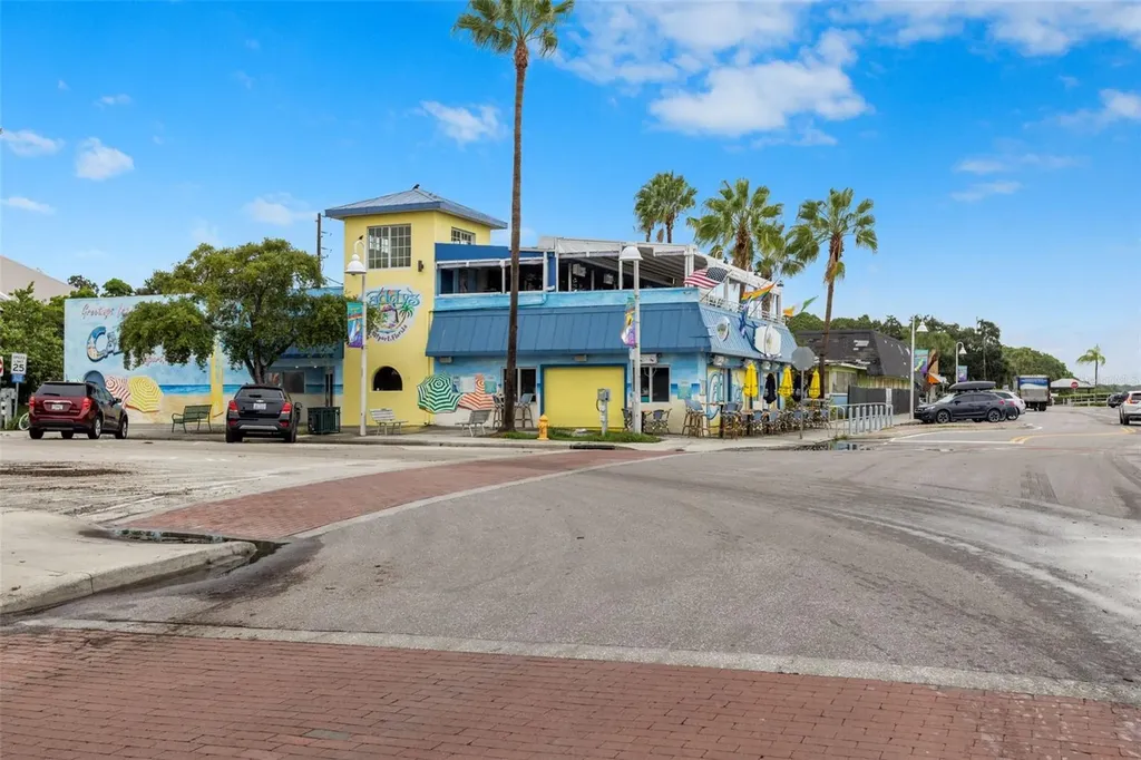 5402 31st Avenue S Gulfport FL 33707