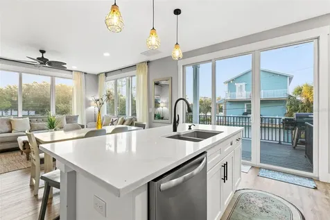 5402 31st Avenue S Gulfport FL 33707