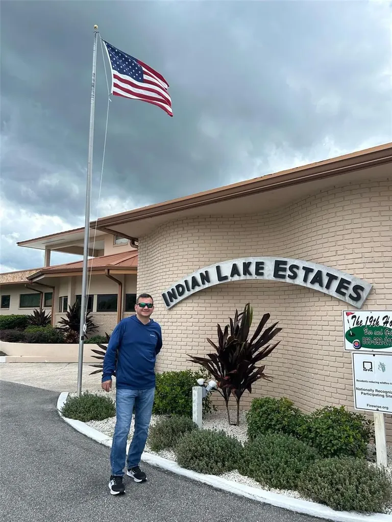 1014 Japonica Drive Indian Lake Estates FL 33855
