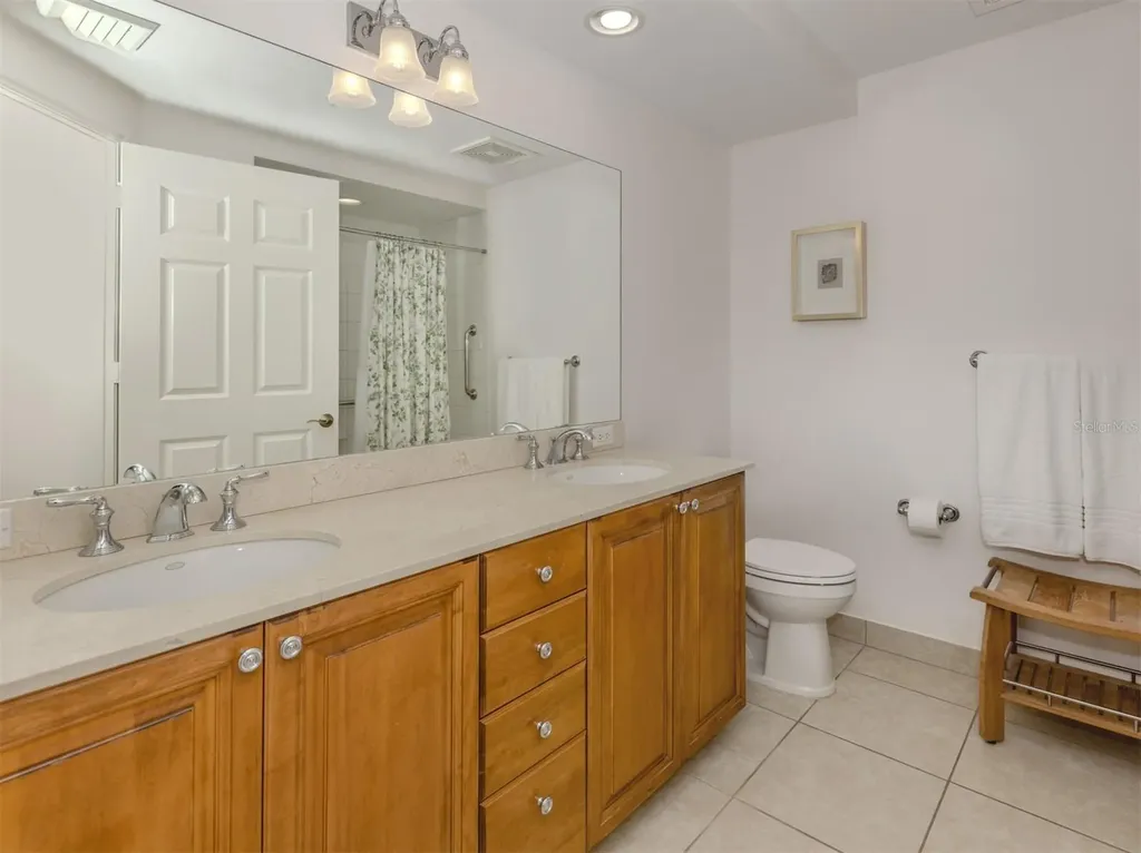 100 Central Avenue Sarasota FL 34236