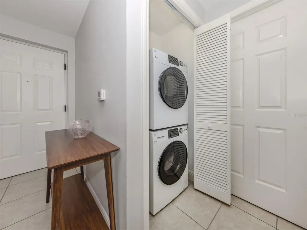 100 Central Avenue Sarasota FL 34236