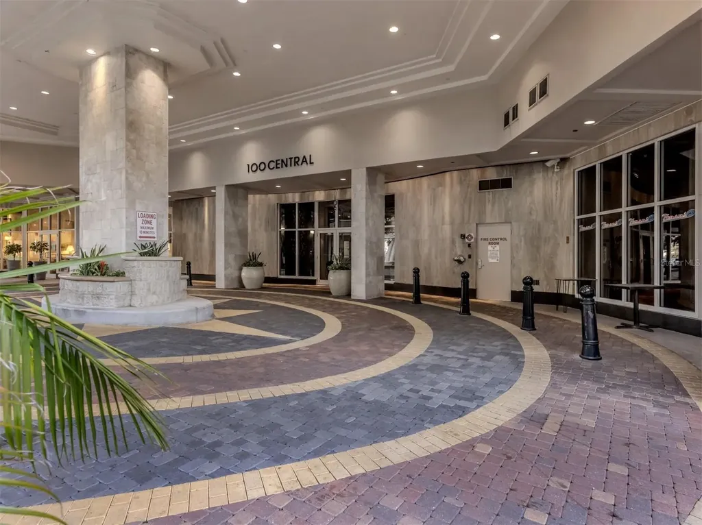 100 Central Avenue Sarasota FL 34236